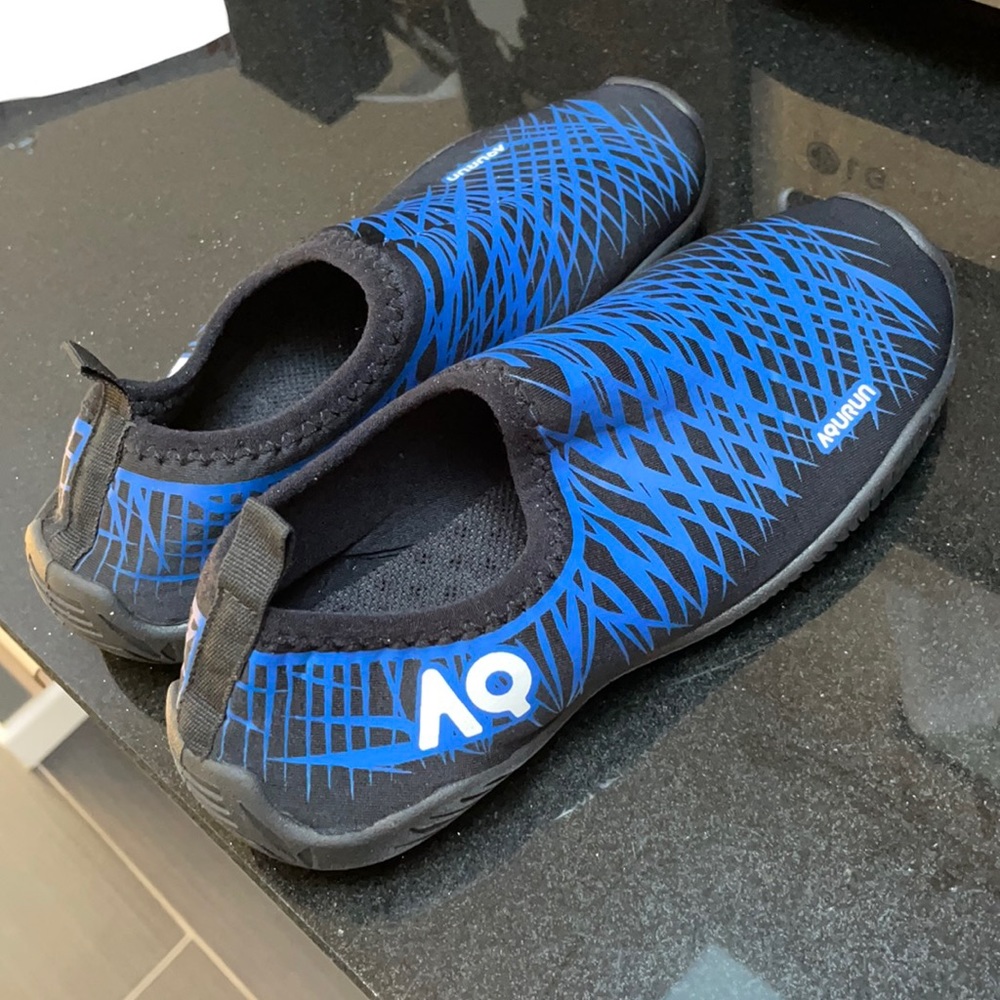 AquRun kids water shoes
